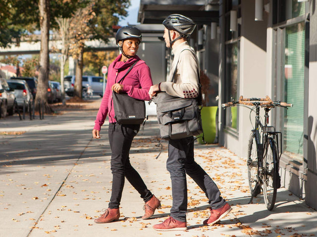Two Wheel Gear - Dayliner Box Bag and Dayliner Mini handlebar bag - Carried